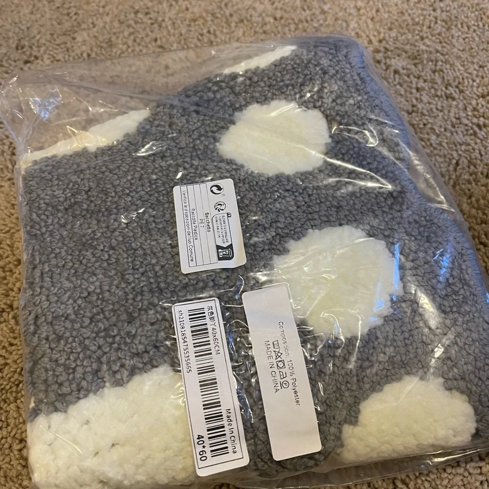 Footprint bath/shower rug